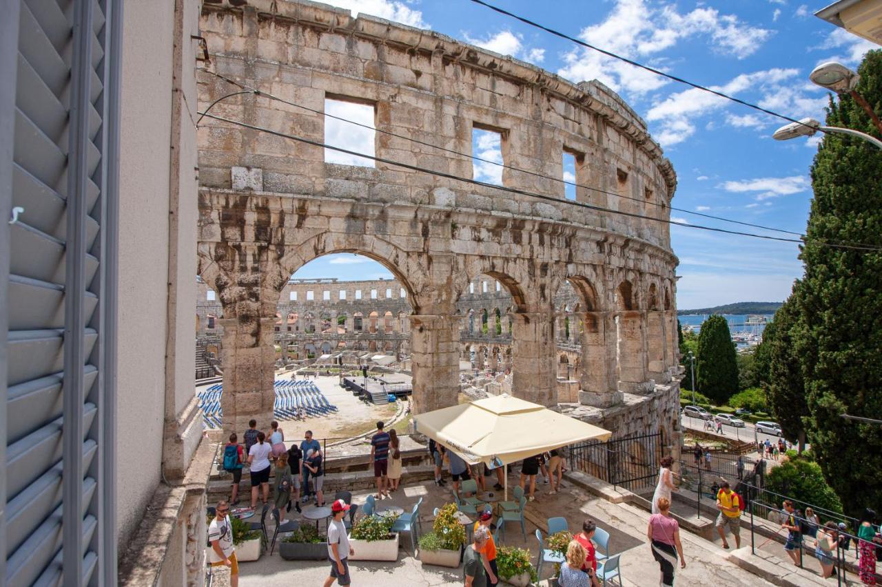 Superb Arena View Apartment Pula Exterior photo